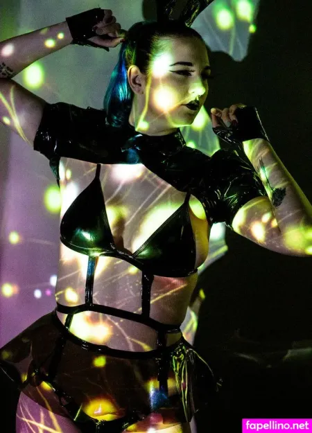 Courtneyglitch OnlyFans Thumbnail #RNuK7EteAR