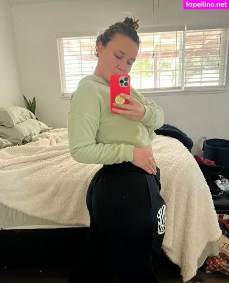 Courtneylynnfree OnlyFans Thumbnail #KGNEOMkins