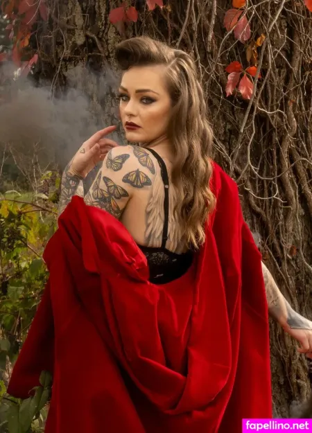 Courtneymaemodel Main Profile Photo