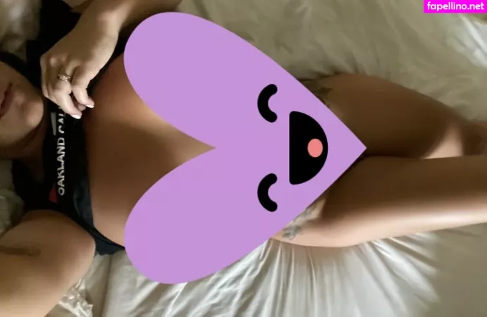 Courtneytillia OnlyFans Thumbnail #gvxsWT09hL