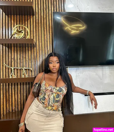 Courtreezy OnlyFans Thumbnail #YlMrNtVWyV