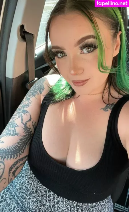 Cowbodytakemeaway OnlyFans Thumbnail #M9yidvperk