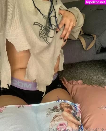 Cr1b413y OnlyFans Thumbnail #m69dHygOET