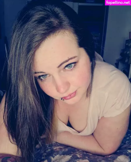 Crazy Curvy Melii OnlyFans Thumbnail #NpUshQ7FhV