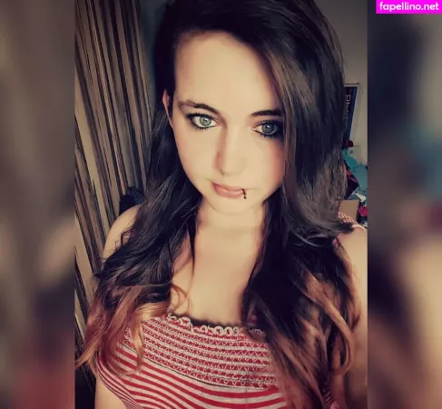 Crazy Curvy Melii OnlyFans Thumbnail #hLtN48CnKM