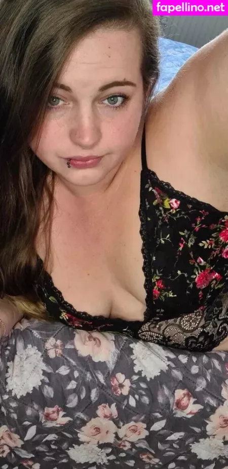 Crazy Curvy Melii OnlyFans Thumbnail #zPWNOAZuny