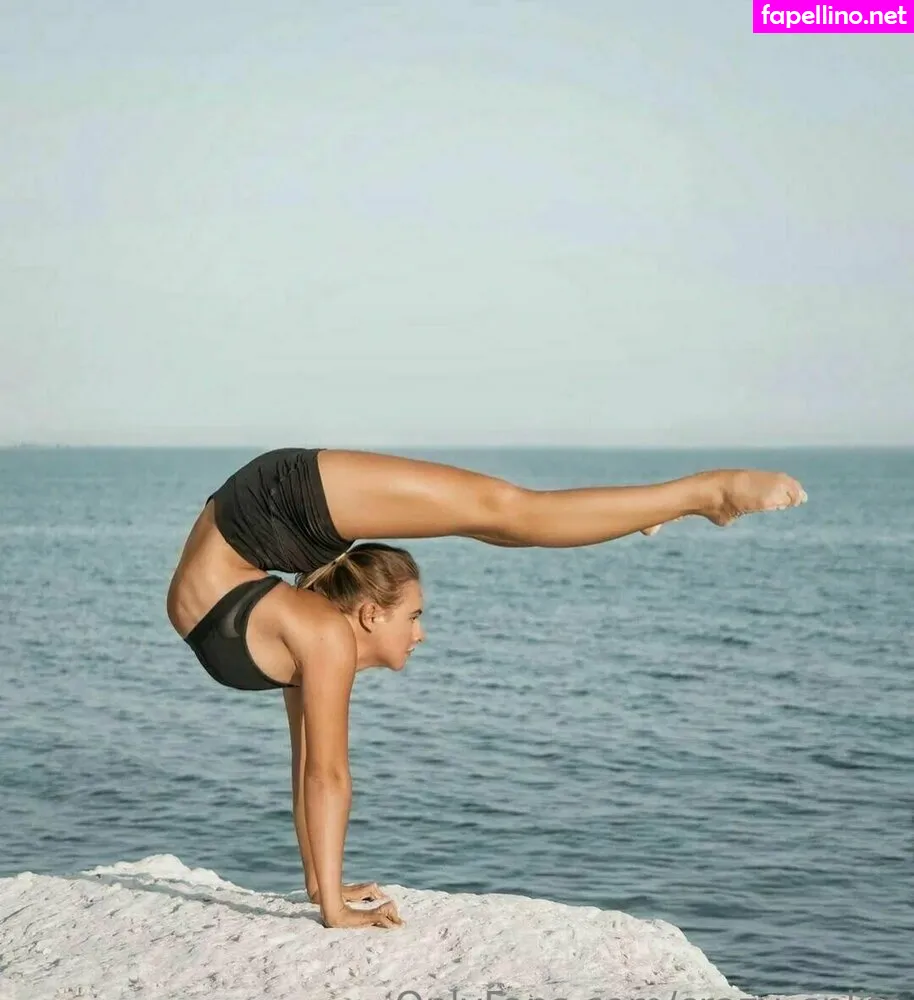 Dasha, Fit-Zone, Stretch Gym, crazy_splits, dash_cam Nude Leaked OnlyFans Photo #HRc0tOOKrT