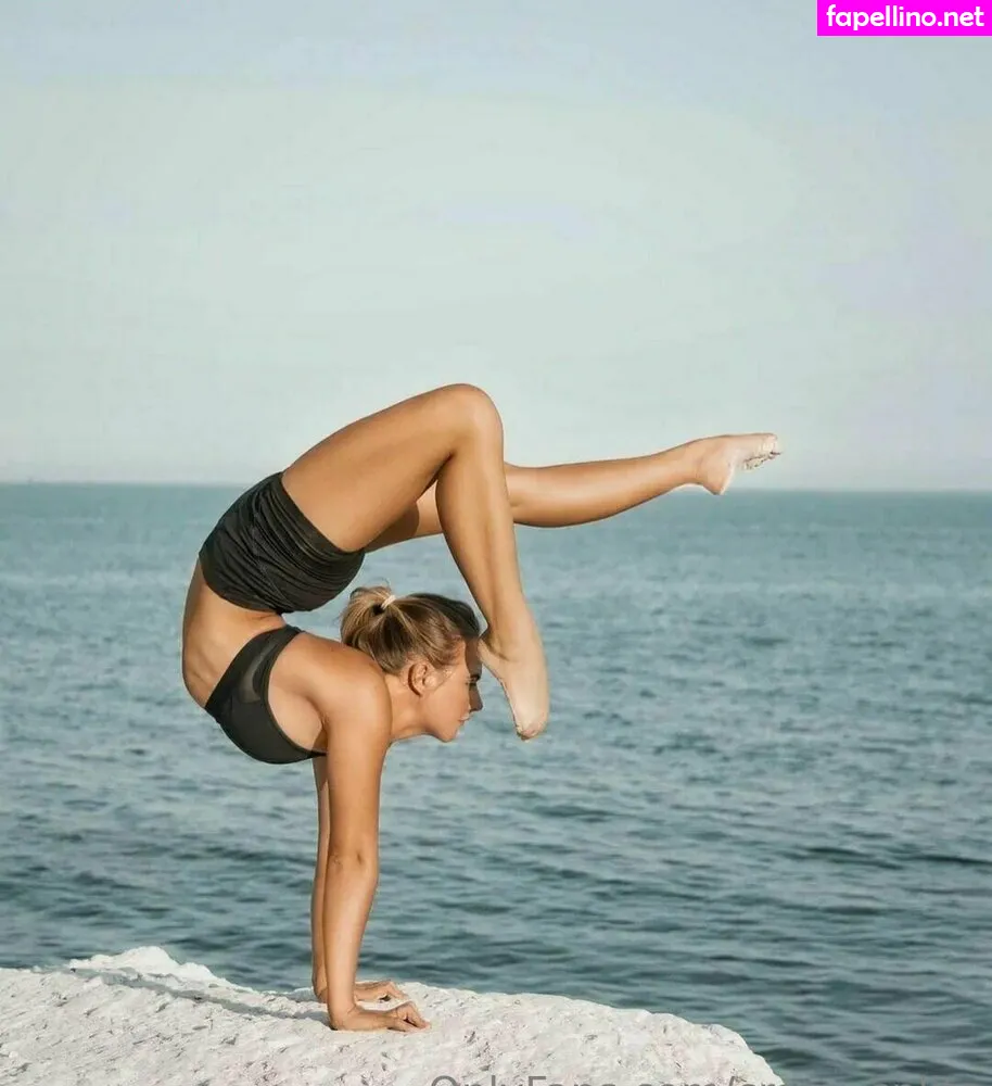 Dasha, Fit-Zone, Stretch Gym, crazy_splits, dash_cam Nude Leaked OnlyFans Photo #ZZXuOQBtkj