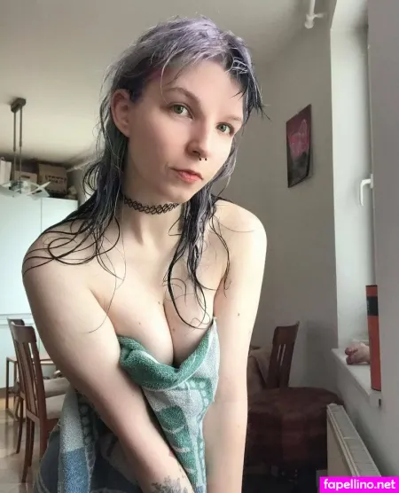 Crazynees OnlyFans Thumbnail #3CoE3qLQLX