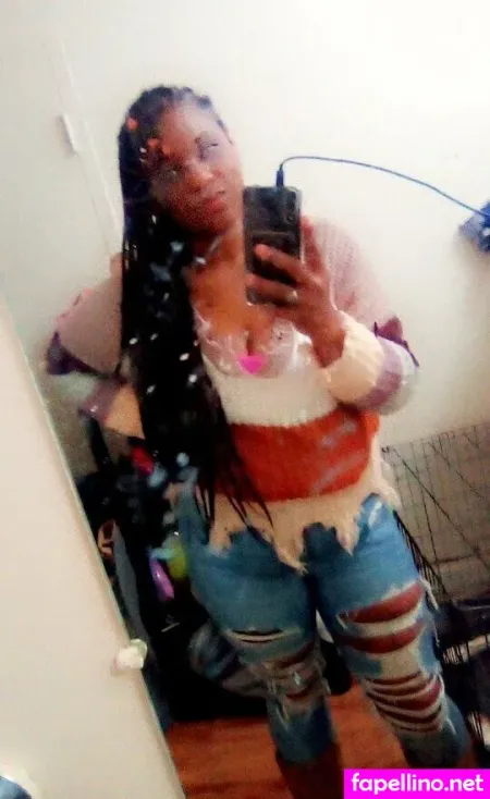 Creamqu33n601 OnlyFans Thumbnail #7pq882o1yC