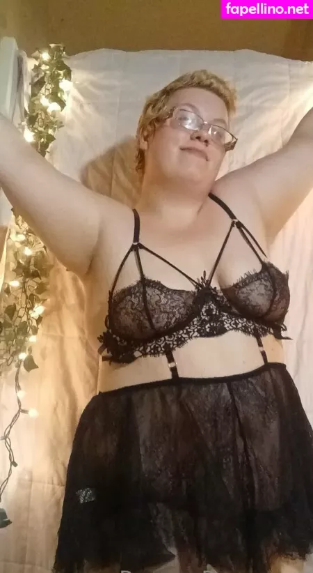 Creamxxxqueen OnlyFans Thumbnail #cnfi6XrEWg