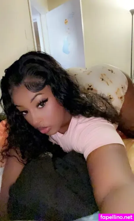 Creamyychanel OnlyFans Thumbnail #BKuKoqFpe7