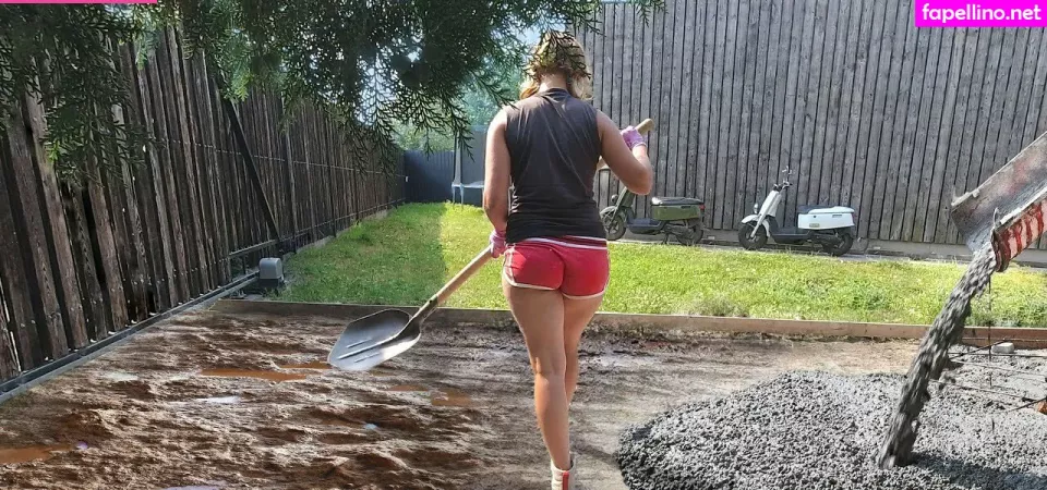 Creative Couple OnlyFans Thumbnail #NReHuhnlzD