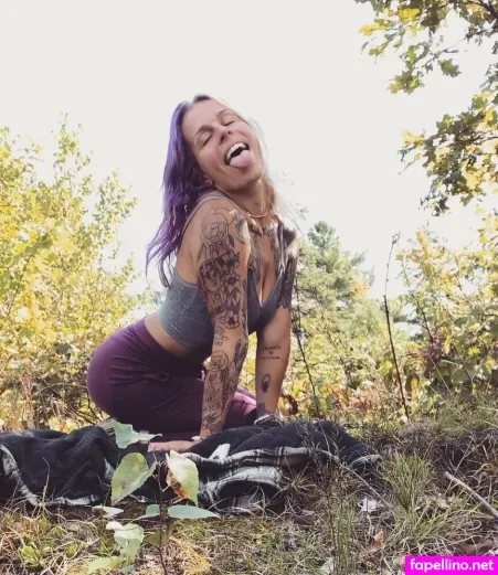 Creepypeachesx OnlyFans Thumbnail #FUqsUNSnan