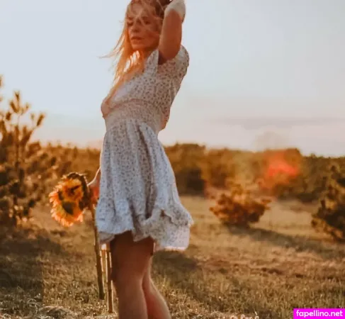 Creepypeachesx OnlyFans Thumbnail #cOeUxIS3n2