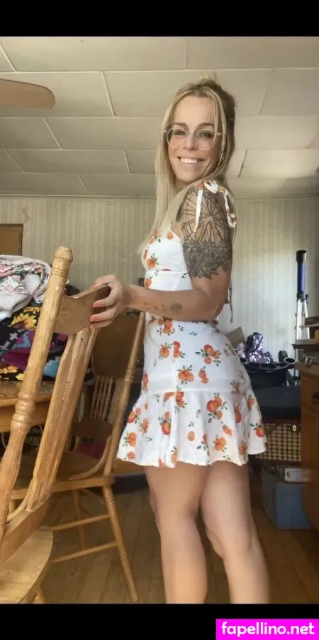 Creepypeachesx OnlyFans Thumbnail #jc1eqltp4v