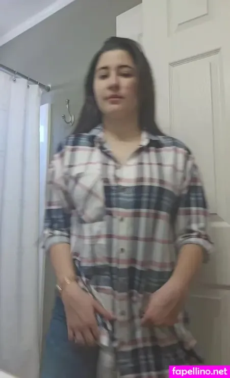 Cremilind Saraith OnlyFans Thumbnail #IXUHaeqB54