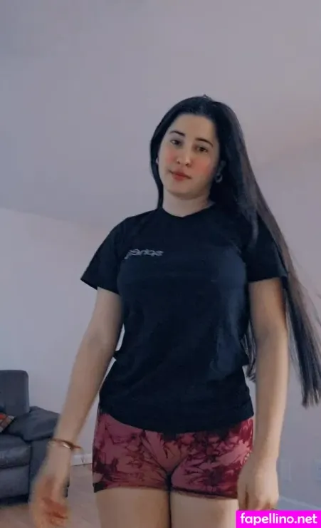 Cremilind Saraith OnlyFans Thumbnail #LqpXCPD16B