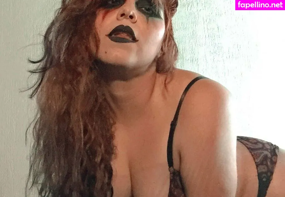 crimson.ghoul.101, crimson_ghoul Nude Leaked OnlyFans Photo #U5QeDW66Ky
