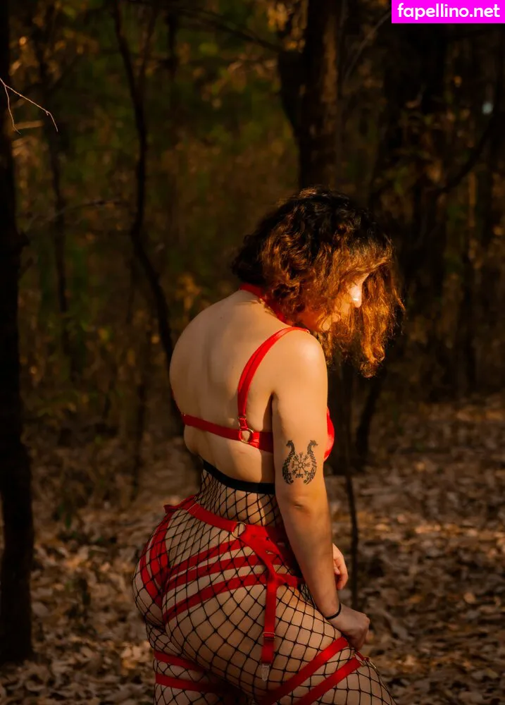 crimson.ghoul.101, crimson_ghoul Nude Leaked OnlyFans Photo #dT0d4puROU