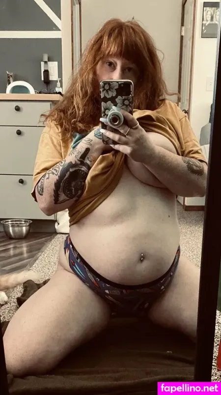 Crimsoncalifox OnlyFans Thumbnail #VkweDj5neV