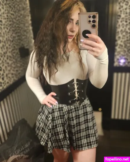 Crimsonkittenvip OnlyFans Thumbnail #toLHfEirNa