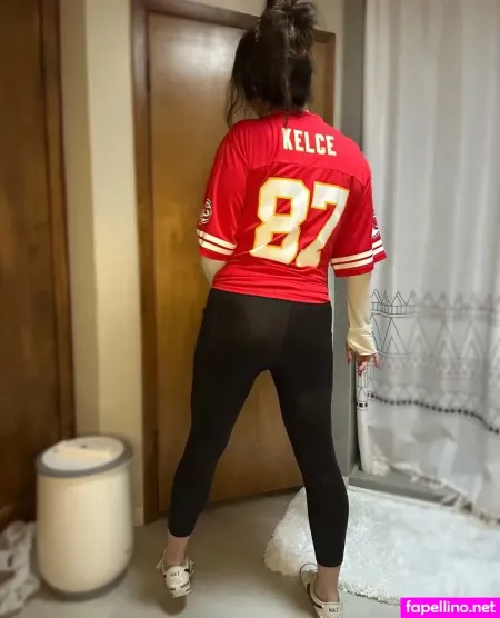 Crimsonmusewildfrisson OnlyFans Thumbnail #G6kx83TNBx