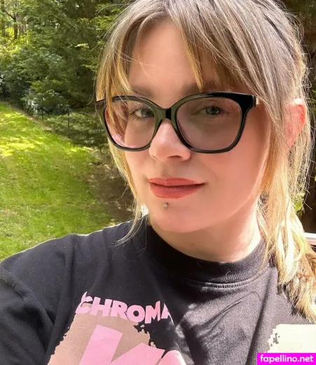 Crinkleluvin Asmr Main Profile Photo