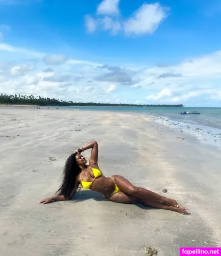 Cris Vianna OnlyFans Thumbnail #eHxCAfhRK4