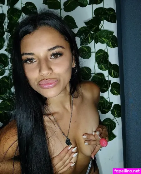 Crisalonsoo OnlyFans Thumbnail #0F4SofvNJ7