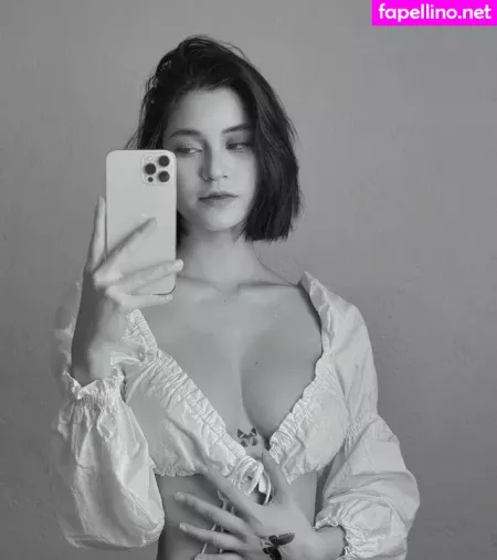 Criselda Alvarez OnlyFans Thumbnail #LTUwNj6Aeo