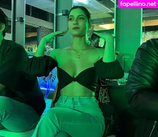 Criselda Alvarez OnlyFans Thumbnail #f07inY1X7p