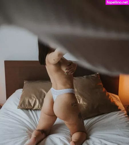 Crismaia97 OnlyFans Thumbnail #kKBsJEBGFs