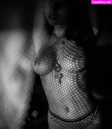 Crismaia97 OnlyFans Thumbnail #mWoakRTvxl