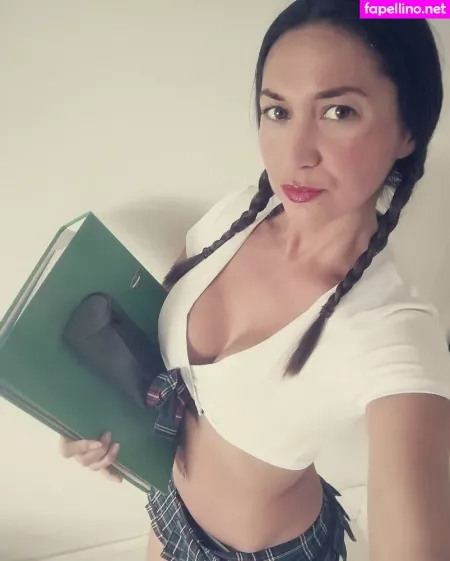 Cristal Cruze OnlyFans Thumbnail #OA2TGcXQtz