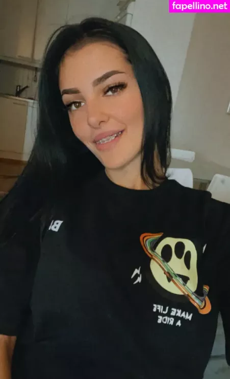 Cristall69 OnlyFans Thumbnail #kLX8MR4g6q