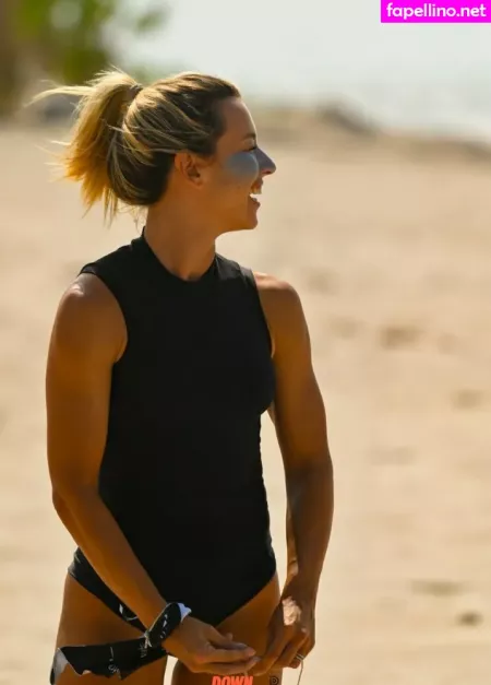 Cristiane Dias OnlyFans Thumbnail #H1kAWHwp7J