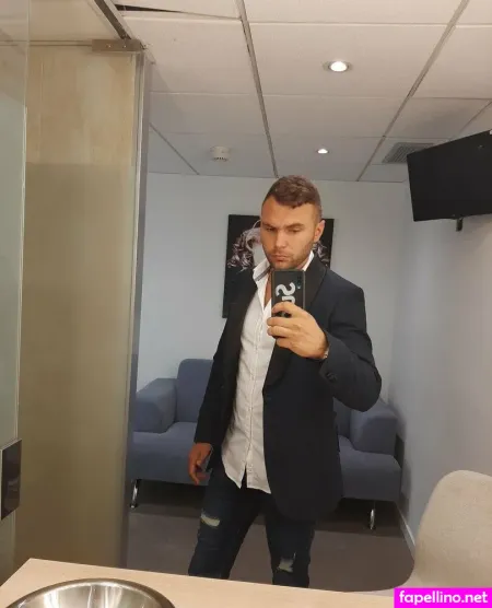 Cristiansuescun OnlyFans Thumbnail #8YxyWfjyIi