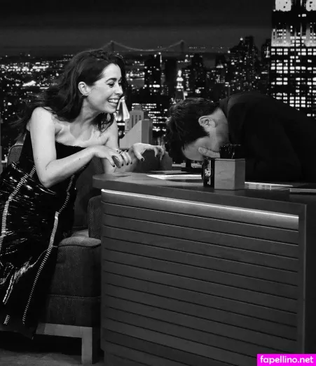 Cristin Milioti OnlyFans Thumbnail #DmiLXAPIf4