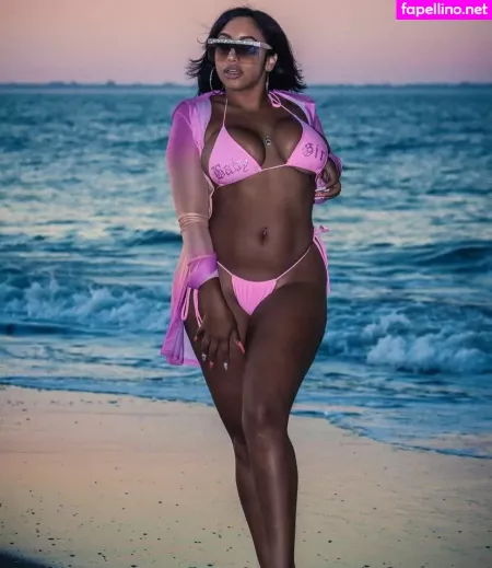 Cristina Celii OnlyFans Thumbnail #DyFDFOCc4B