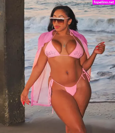 Cristina Celii OnlyFans Thumbnail #Vx9HStJwMn