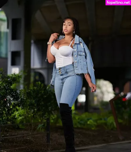 Cristina Celii OnlyFans Thumbnail #Y5owEGkrbA