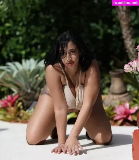 Cristina Celii OnlyFans Thumbnail #z5vtI18bTr