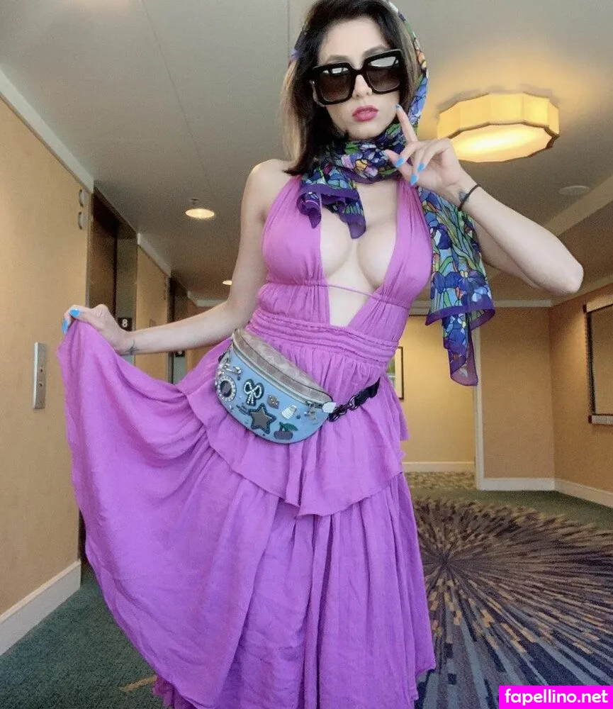 CristinaVee, cristinavox Nude Leaked OnlyFans Photo #6CVB9IUaEA