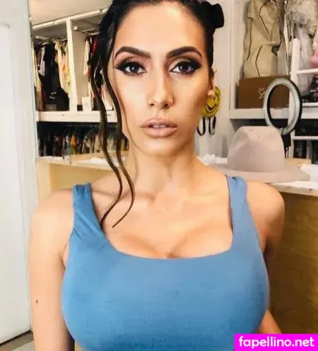 Cristina Vee Valenzuela OnlyFans Thumbnail #DBlXuyaLuK