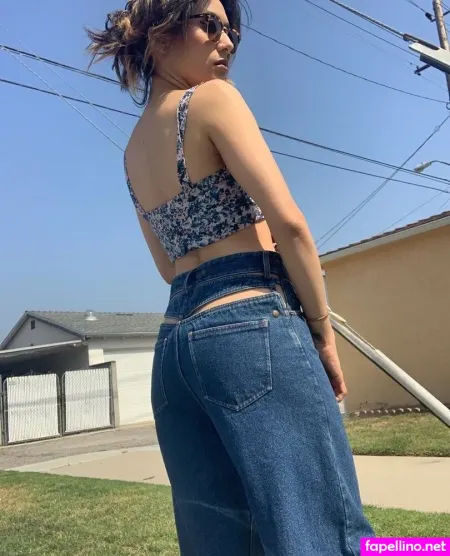 Cristina Vee Valenzuela OnlyFans Thumbnail #QocwSc4DbF