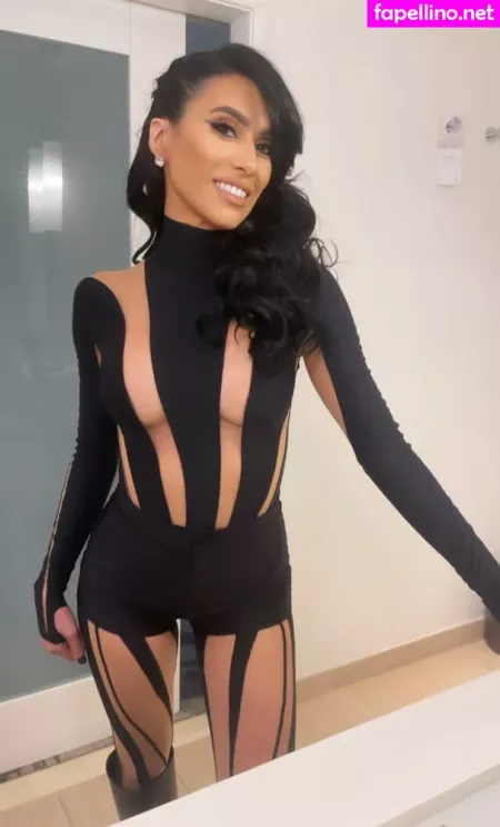 Cristina Vee OnlyFans Thumbnail #JRI4ftHvcc