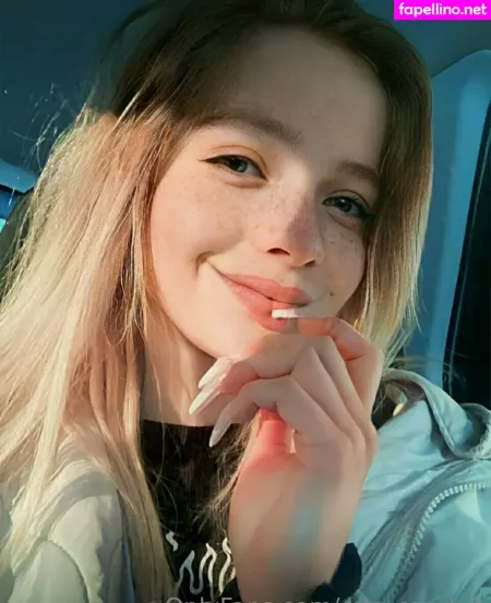 Crln Carolyn OnlyFans Thumbnail #HoYNAtFHdB