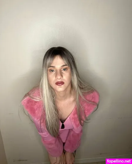 Crossdresser Cutie OnlyFans Thumbnail #WwuOV6n3Yh