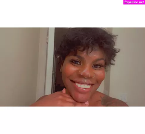 Crushvelvet OnlyFans Thumbnail #dAXpZRhBYL